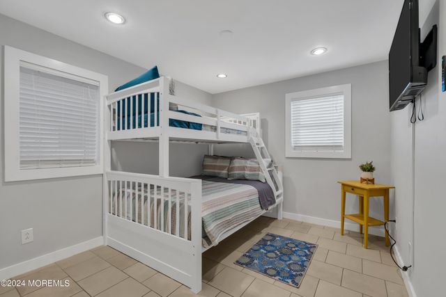 6 Danby Place, Point Pleasant Beach, NJ 08742
