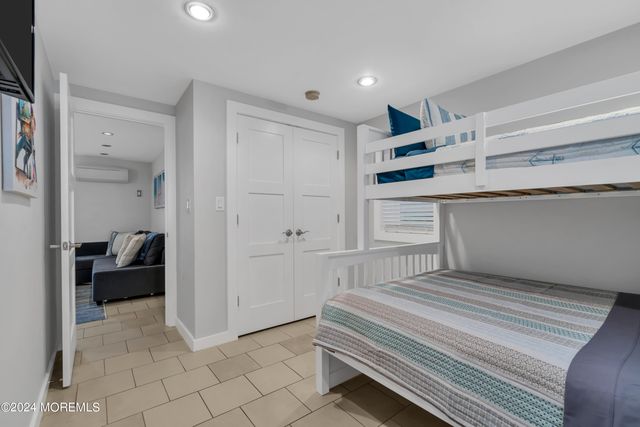 6 Danby Place, Point Pleasant Beach, NJ 08742
