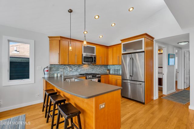 6 Danby Place, Point Pleasant Beach, NJ 08742