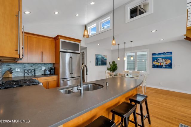 6 Danby Place, Point Pleasant Beach, NJ 08742