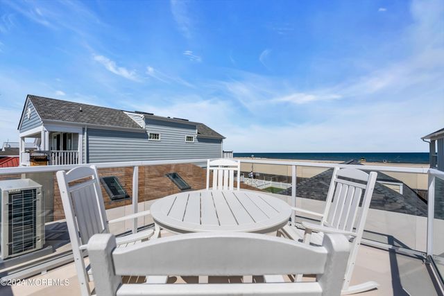 6 Danby Place, Point Pleasant Beach, NJ 08742
