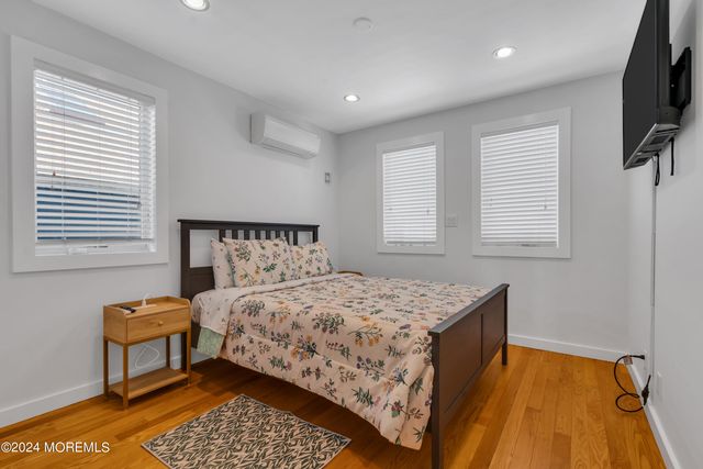 6 Danby Place, Point Pleasant Beach, NJ 08742