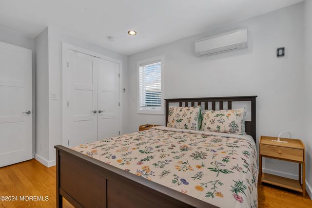 6 Danby Place, Point Pleasant Beach, NJ 08742