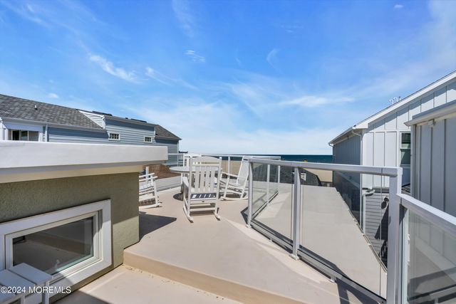 6 Danby Place, Point Pleasant Beach, NJ 08742