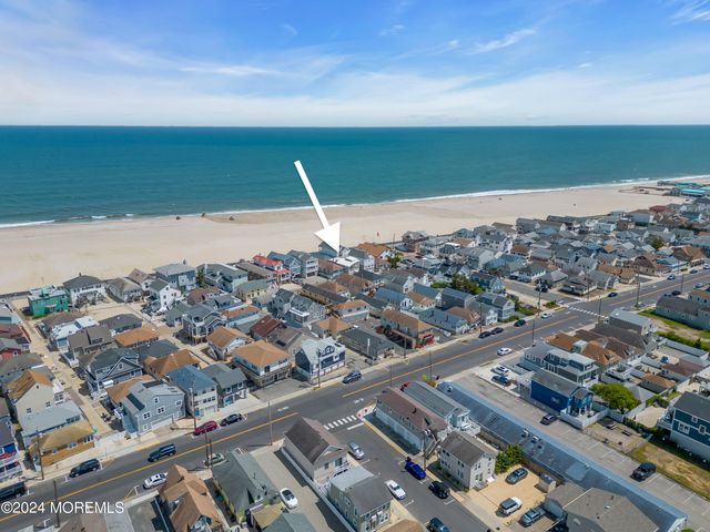 6 Danby Place, Point Pleasant Beach, NJ 08742