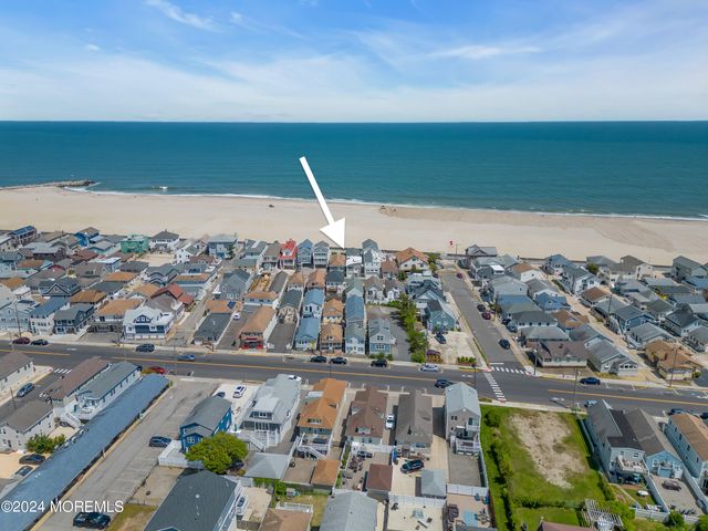 6 Danby Place, Point Pleasant Beach, NJ 08742