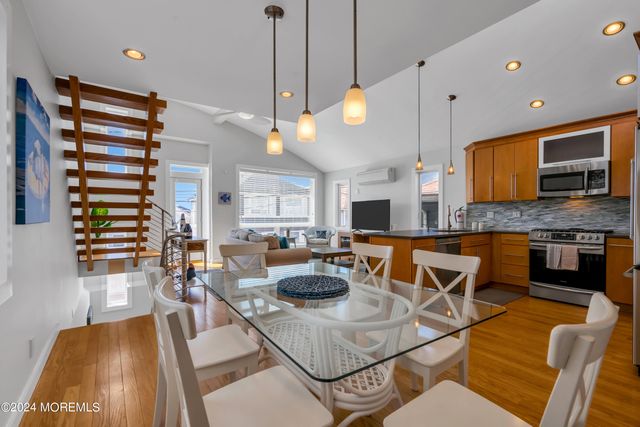 6 Danby Place, Point Pleasant Beach, NJ 08742