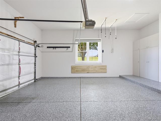 156 Sandhills Lane, Lake Orion, MI 48362