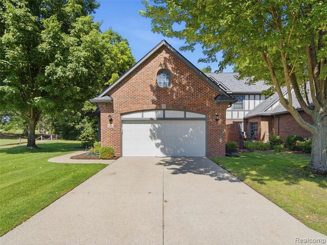 156 Sandhills Lane, Lake Orion, MI 48362