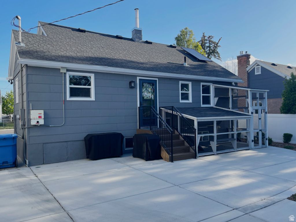 Image 11 of property listing at 835 E GREGSON AVE, Salt Lake City, UT 84106
