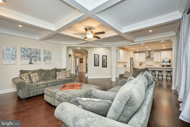 2905 RANDOM RD, Falls Church, VA 22042