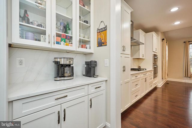 2905 RANDOM RD, Falls Church, VA 22042