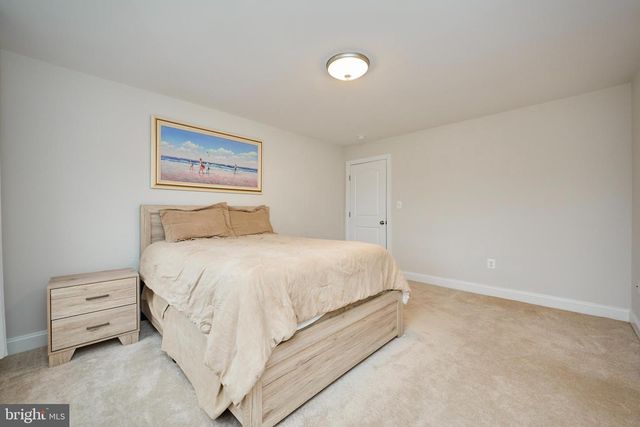 2905 RANDOM RD, Falls Church, VA 22042