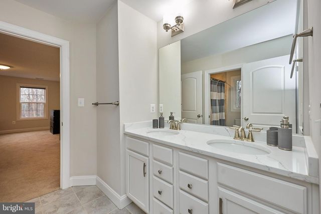 2905 RANDOM RD, Falls Church, VA 22042