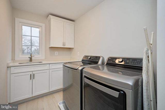 2905 RANDOM RD, Falls Church, VA 22042