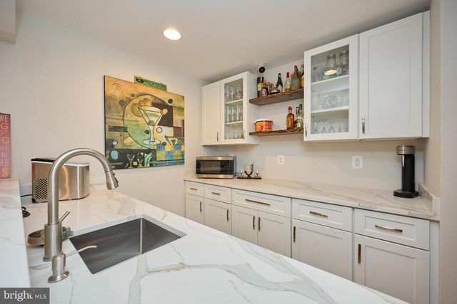 2905 RANDOM RD, Falls Church, VA 22042