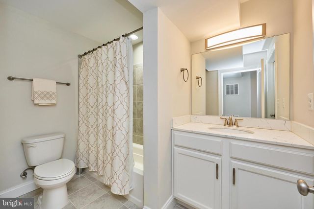 2905 RANDOM RD, Falls Church, VA 22042