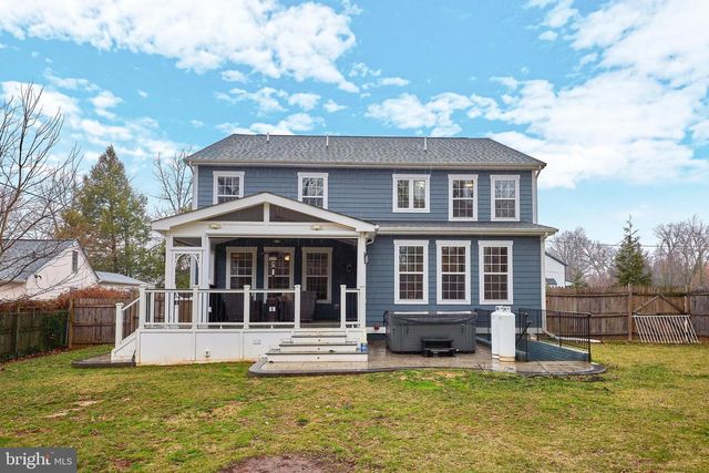 2905 RANDOM RD, Falls Church, VA 22042