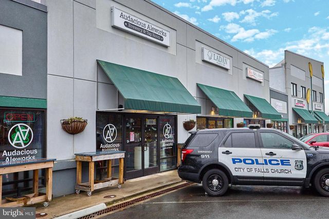 2905 RANDOM RD, Falls Church, VA 22042