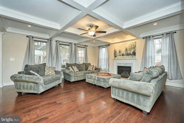 2905 RANDOM RD, Falls Church, VA 22042