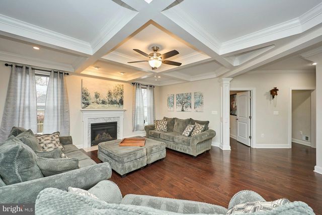 2905 RANDOM RD, Falls Church, VA 22042