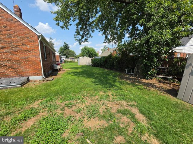 910 HIGHVIEW DR, Capitol Heights, MD 20743