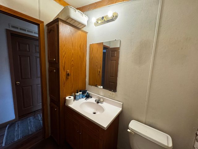 3917 County Road 4220, West Plains, MO 65775