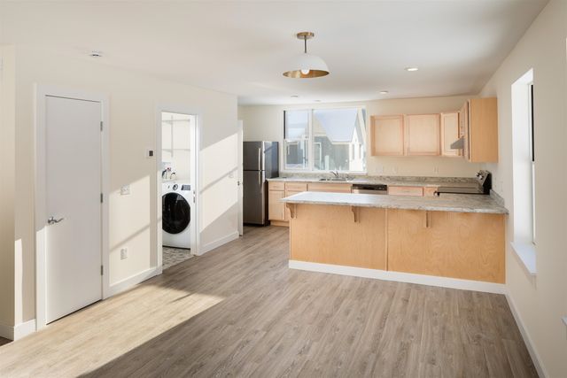 111-2 Safford Commons Way, Woodstock, VT 05091