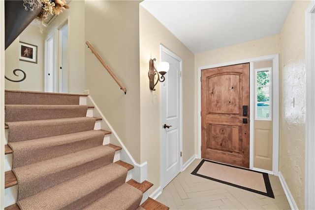 5405 W 80th Street, Prairie Village, KS 66208