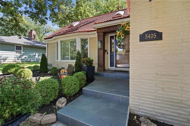 5405 W 80th Street, Prairie Village, KS 66208