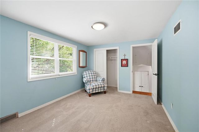 5405 W 80th Street, Prairie Village, KS 66208