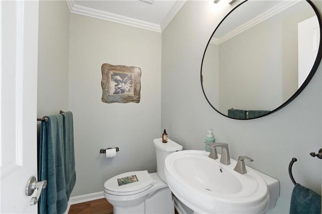 5405 W 80th Street, Prairie Village, KS 66208