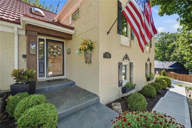 5405 W 80th Street, Prairie Village, KS 66208