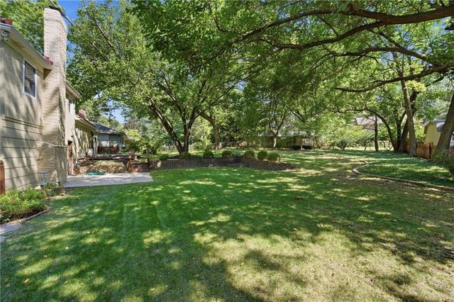 5405 W 80th Street, Prairie Village, KS 66208