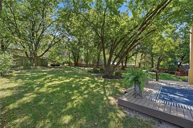 5405 W 80th Street, Prairie Village, KS 66208