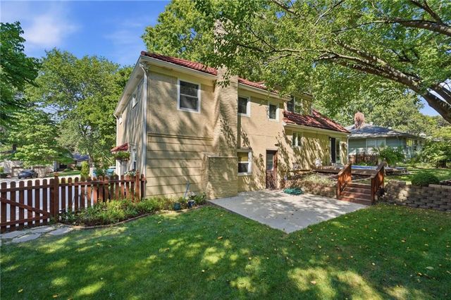 5405 W 80th Street, Prairie Village, KS 66208