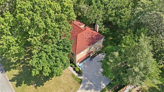 5405 W 80th Street, Prairie Village, KS 66208