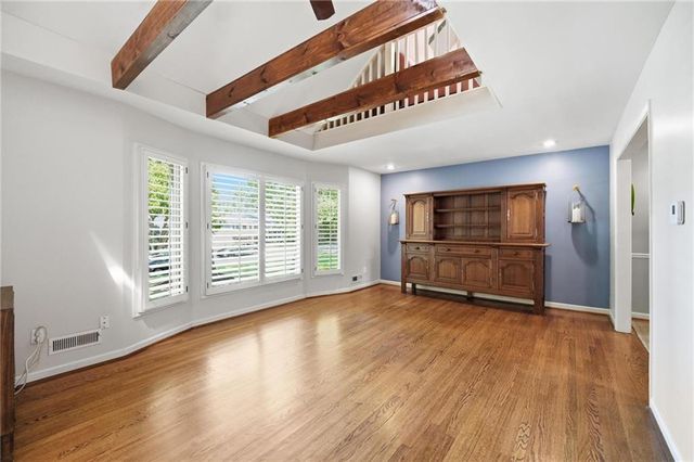 5405 W 80th Street, Prairie Village, KS 66208