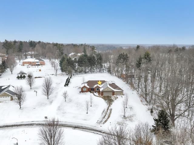 3400 WYNDING RIDGE WAY, Green Bay, WI 54313