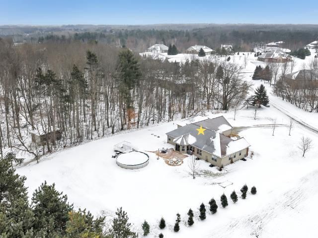 3400 WYNDING RIDGE WAY, Green Bay, WI 54313