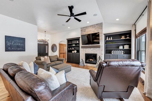 3400 WYNDING RIDGE WAY, Green Bay, WI 54313