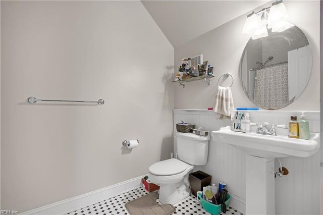 415 E Freemason St Apt 3B, Norfolk, VA 23510