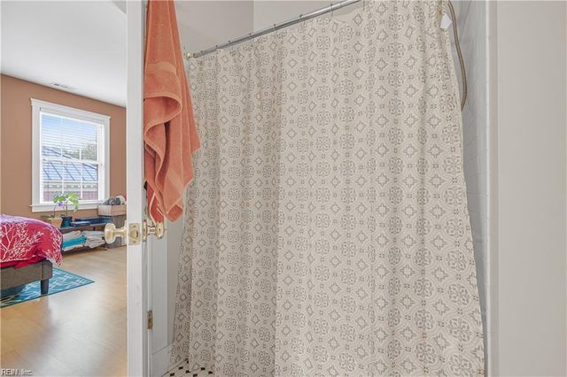 415 E Freemason St Apt 3B, Norfolk, VA 23510