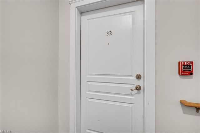 415 E Freemason St Apt 3B, Norfolk, VA 23510