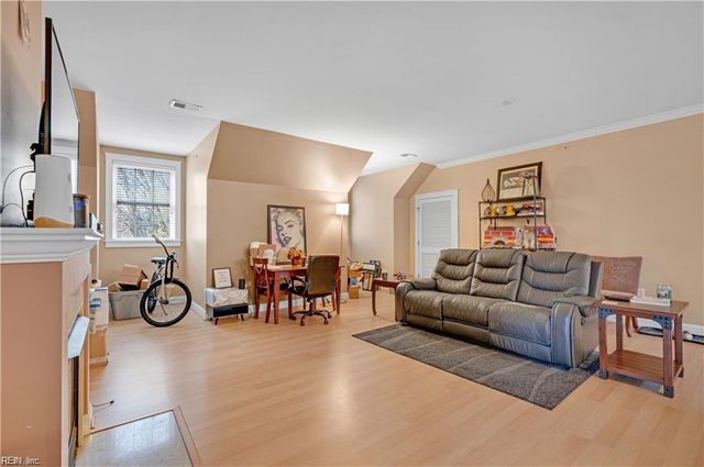 415 E Freemason St Apt 3B, Norfolk, VA 23510