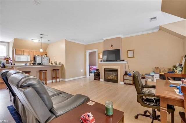 415 E Freemason St Apt 3B, Norfolk, VA 23510