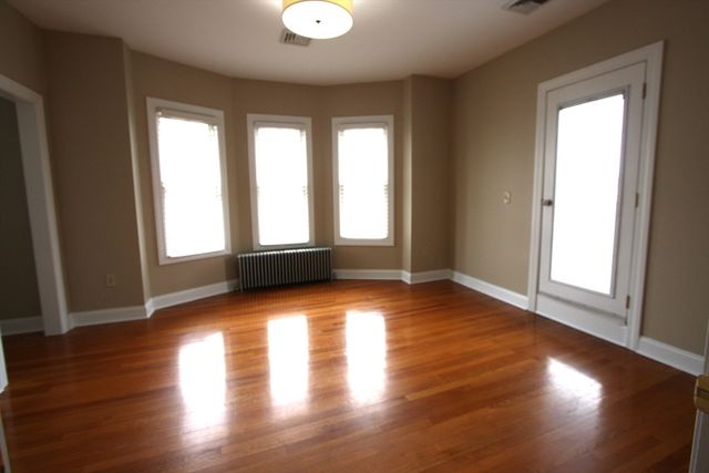 53 E Central St 3, Worcester, MA 01605