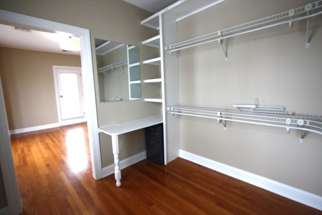 53 E Central St 3, Worcester, MA 01605