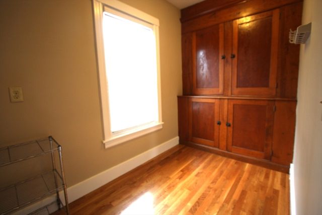 53 E Central St 3, Worcester, MA 01605