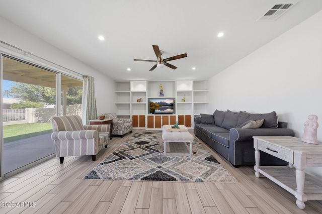 648 S CHOLLA Street, Gilbert, AZ 85233